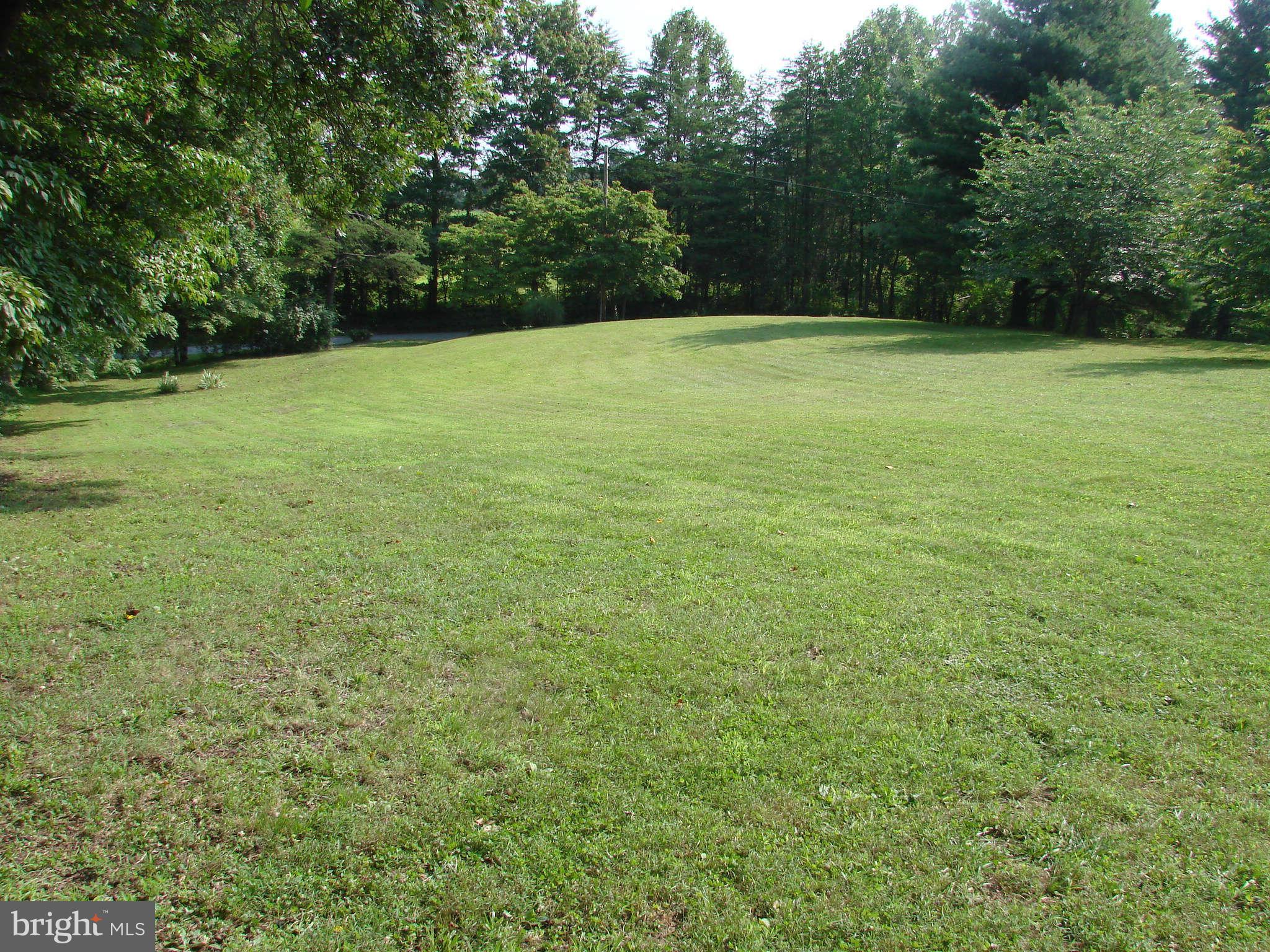 11461 Bears Den Road Marshall, VA 20115 - Photo 9 of 29 Exterior General