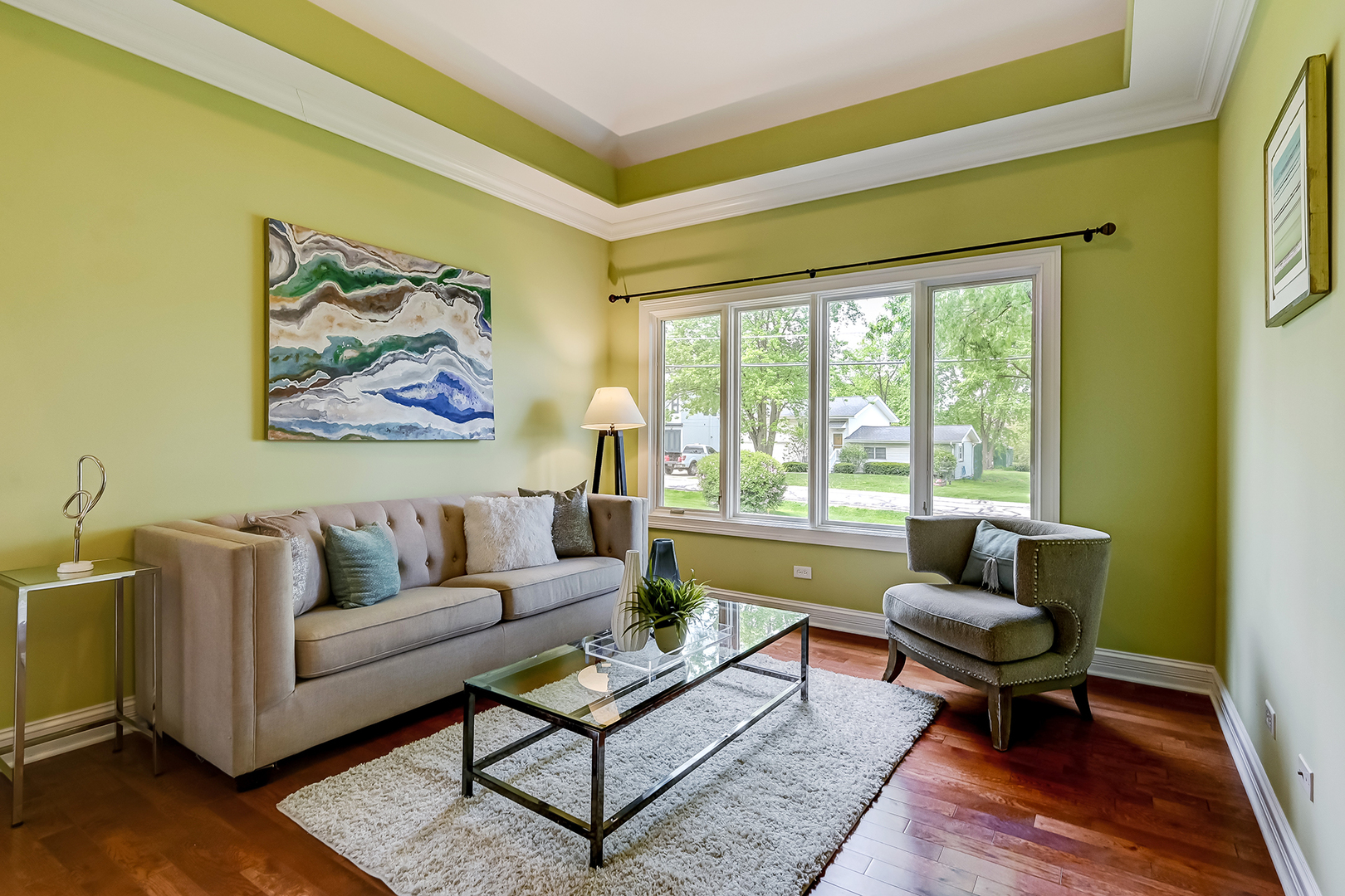 8827 Palisades Road Burr Ridge, IL 60527 - Photo 5 of 35 a living room with furniture and a window