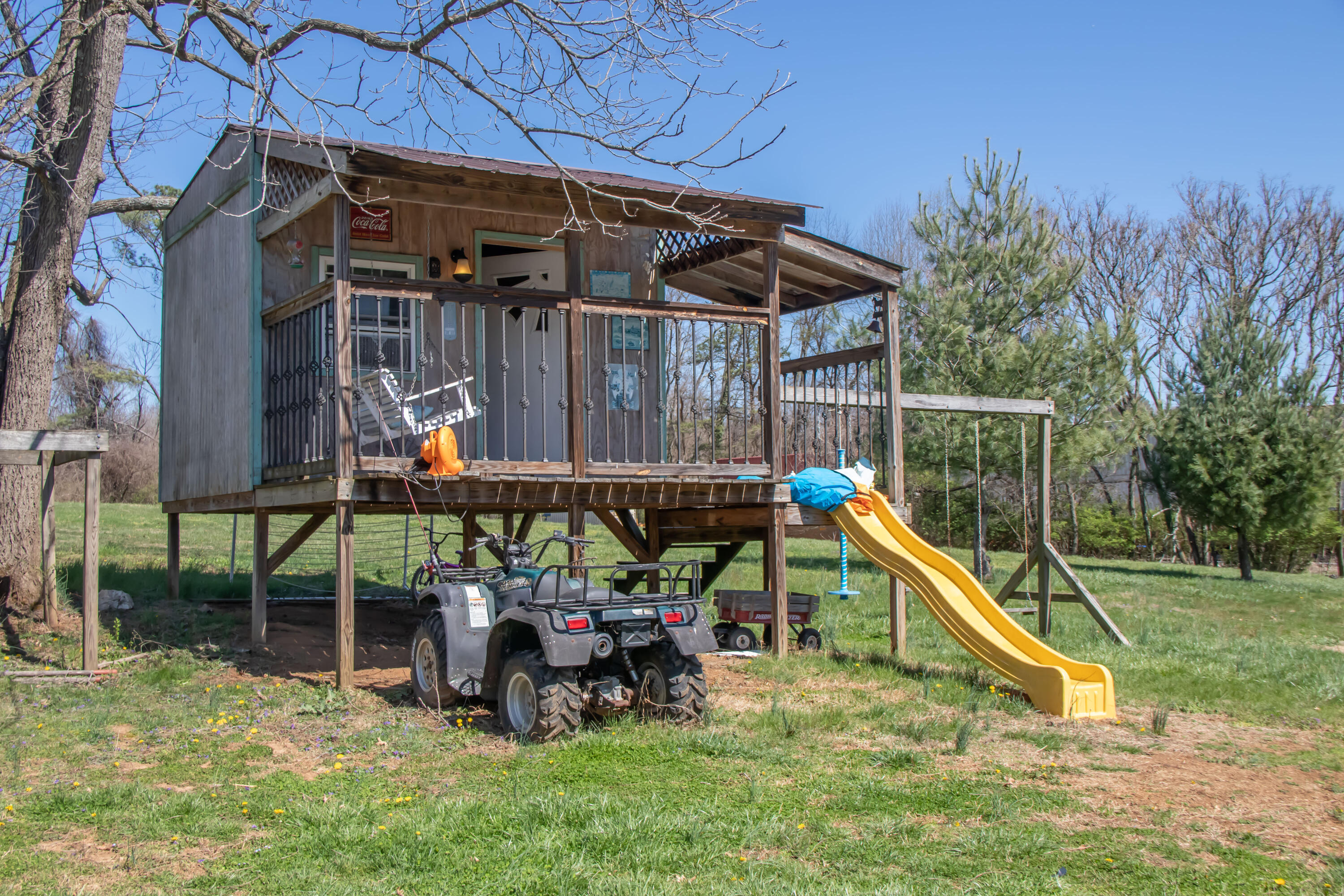 359 Crossway Road Bristol, VA 24201 - Photo 6 of 35 Playhouse