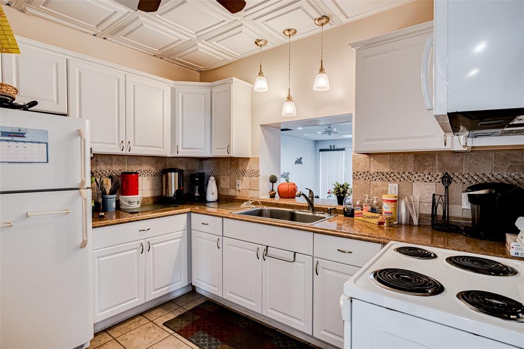 11485 Oakhurst Road, Unit 200306 Largo, FL 33774 - Photo 36 of 54