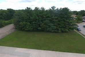 Wildwood Court Decatur, IL 62521 - Photo 3 of 4