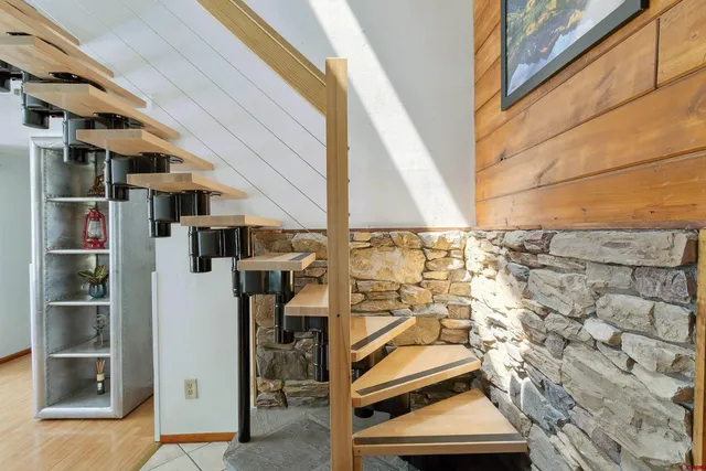 a view of an outdoor space