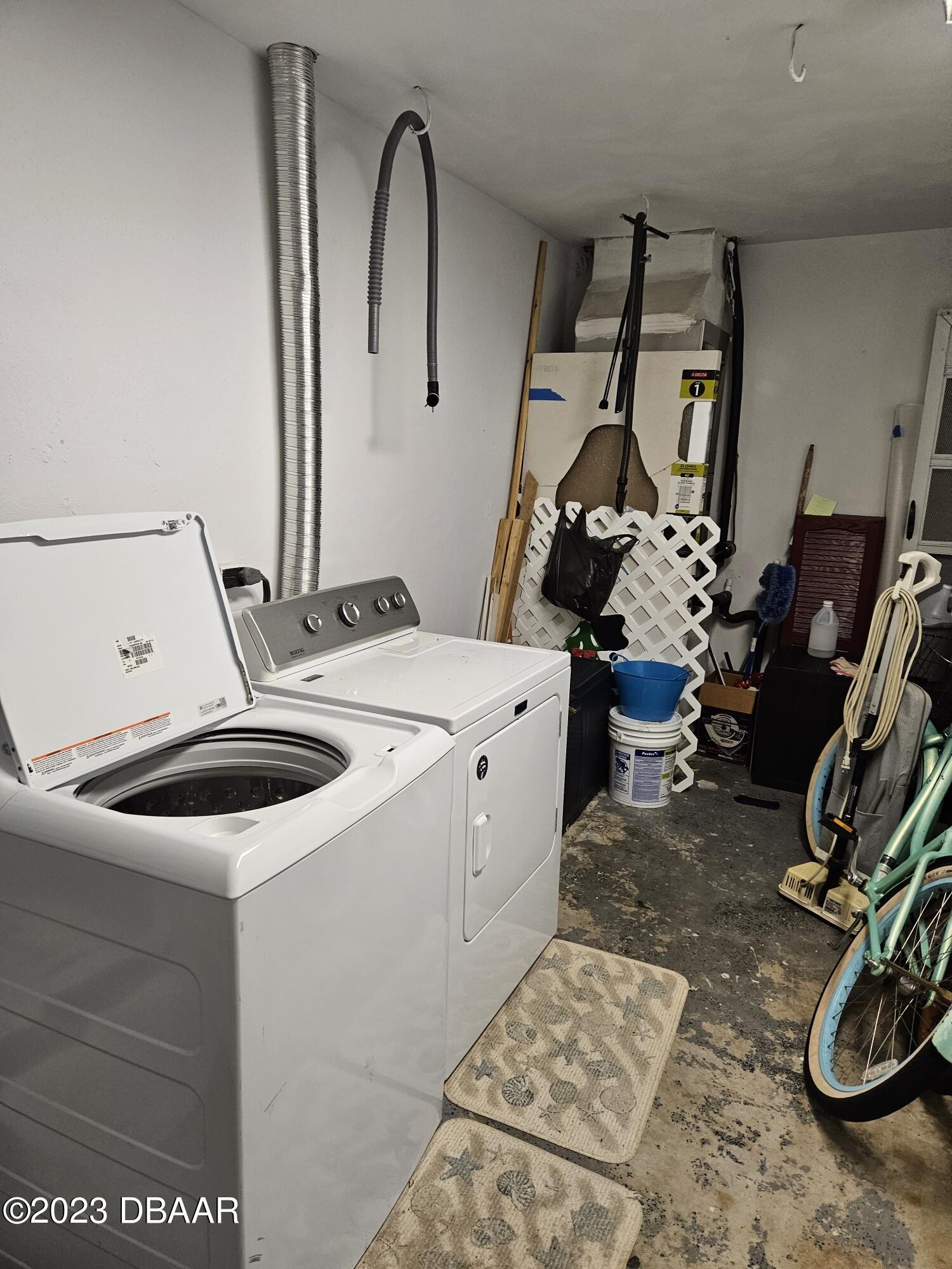 301 Farmbrook Road Port Orange, FL 32127 - Photo 18 of 20 Laundry Room