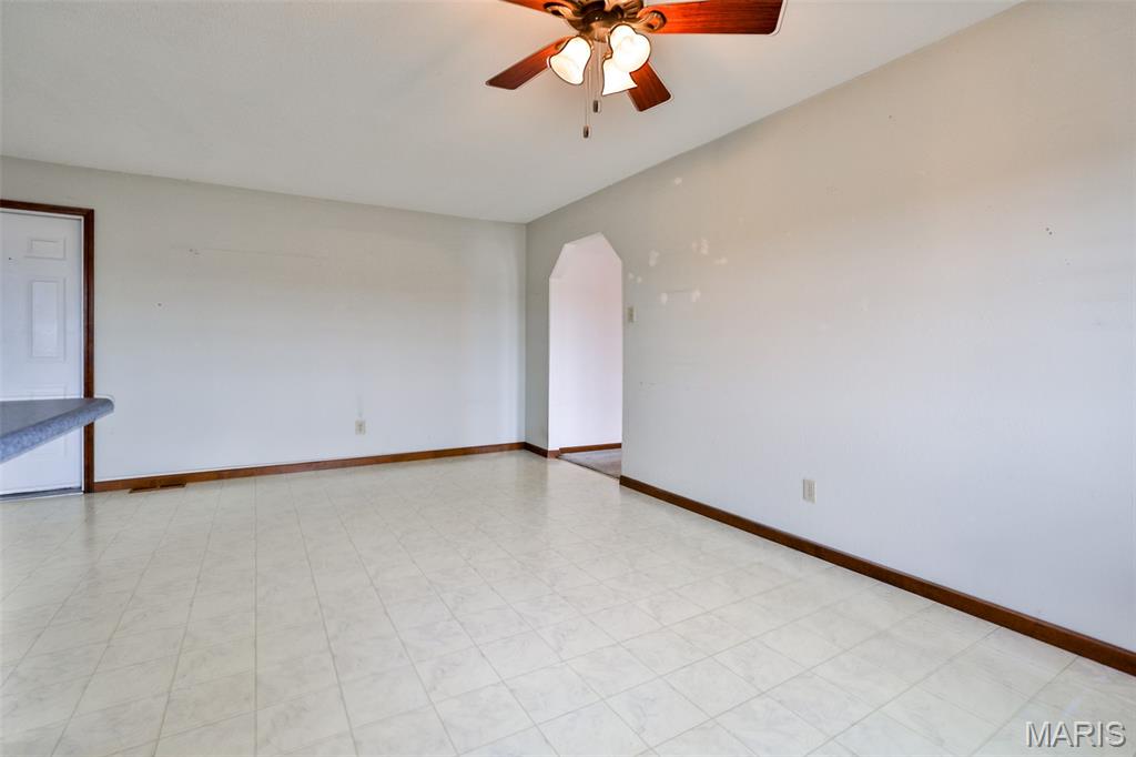 1607 Thunderbird Lane Belleville, IL 62221 - Photo 13 of 42