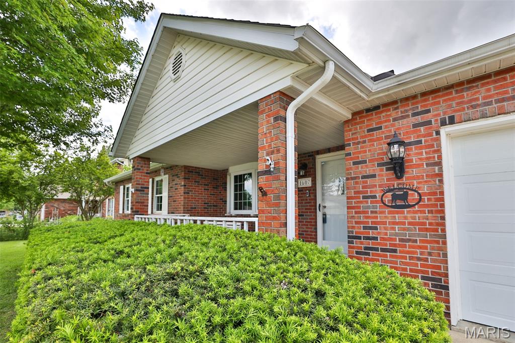 1607 Thunderbird Lane Belleville, IL 62221 - Photo 38 of 42