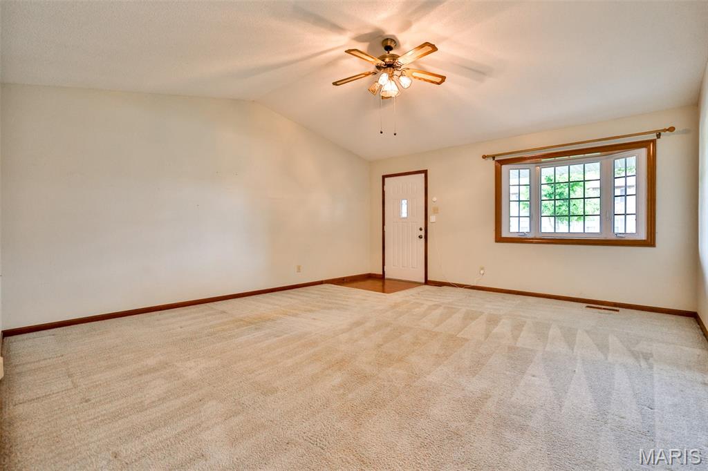 1607 Thunderbird Lane Belleville, IL 62221 - Photo 7 of 42