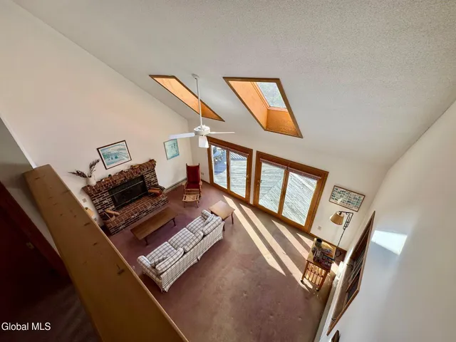 $270,000 | 35 Ridgecrest Way, Hampton, NY 12887