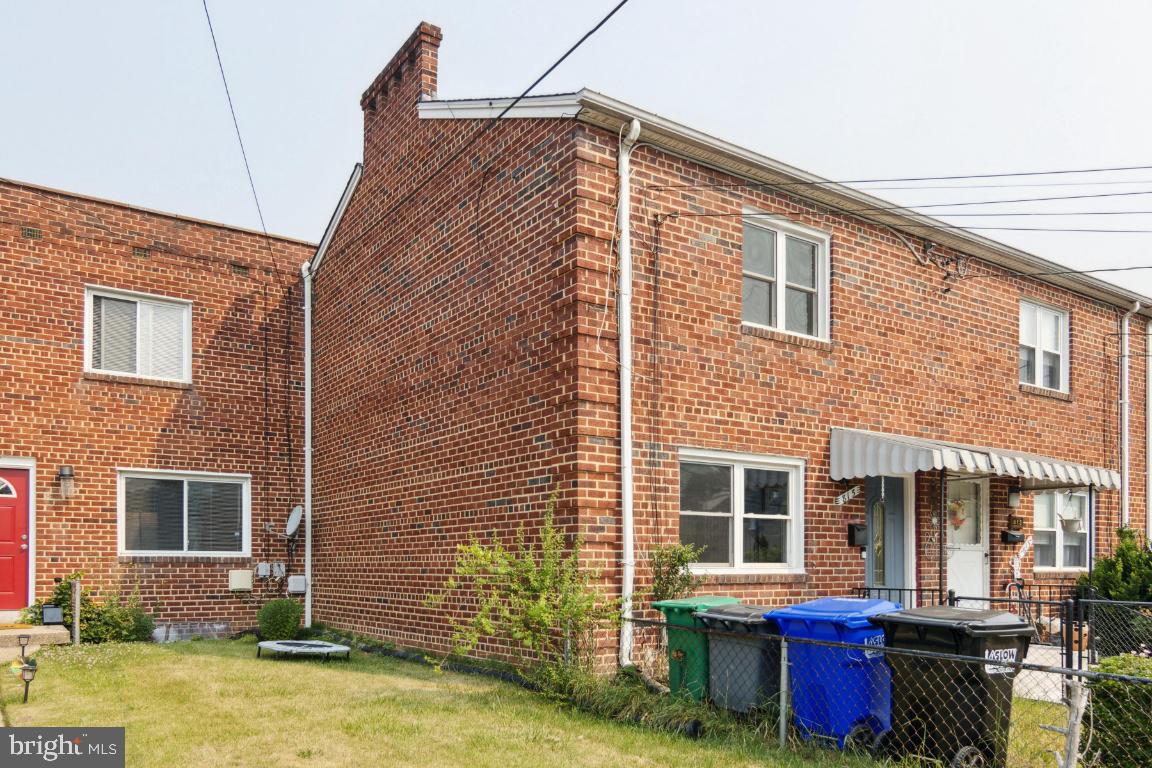 815 4th Street Laurel, MD 20707 - Photo 3 of 29 Front and Left Side