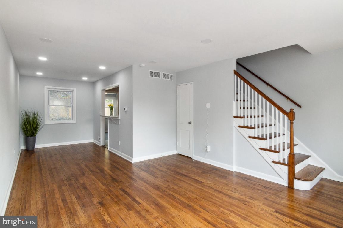 815 4th Street Laurel, MD 20707 - Photo 6 of 29 LR into Dining Combination