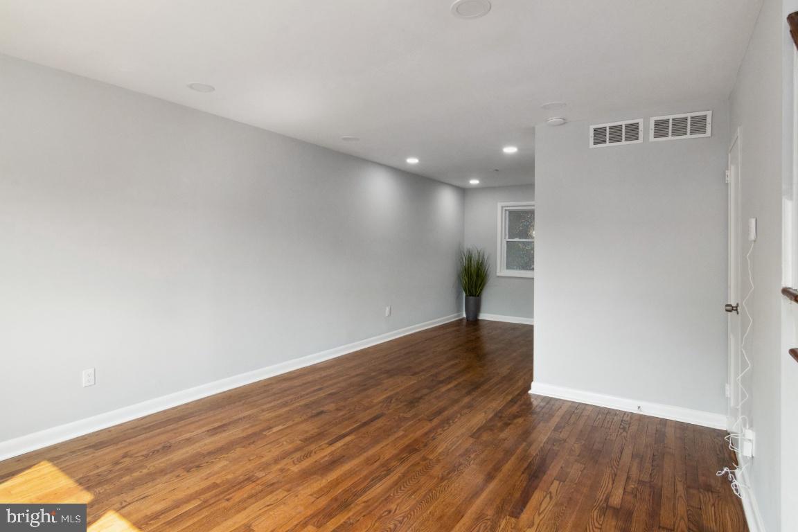 815 4th Street Laurel, MD 20707 - Photo 9 of 29 LR