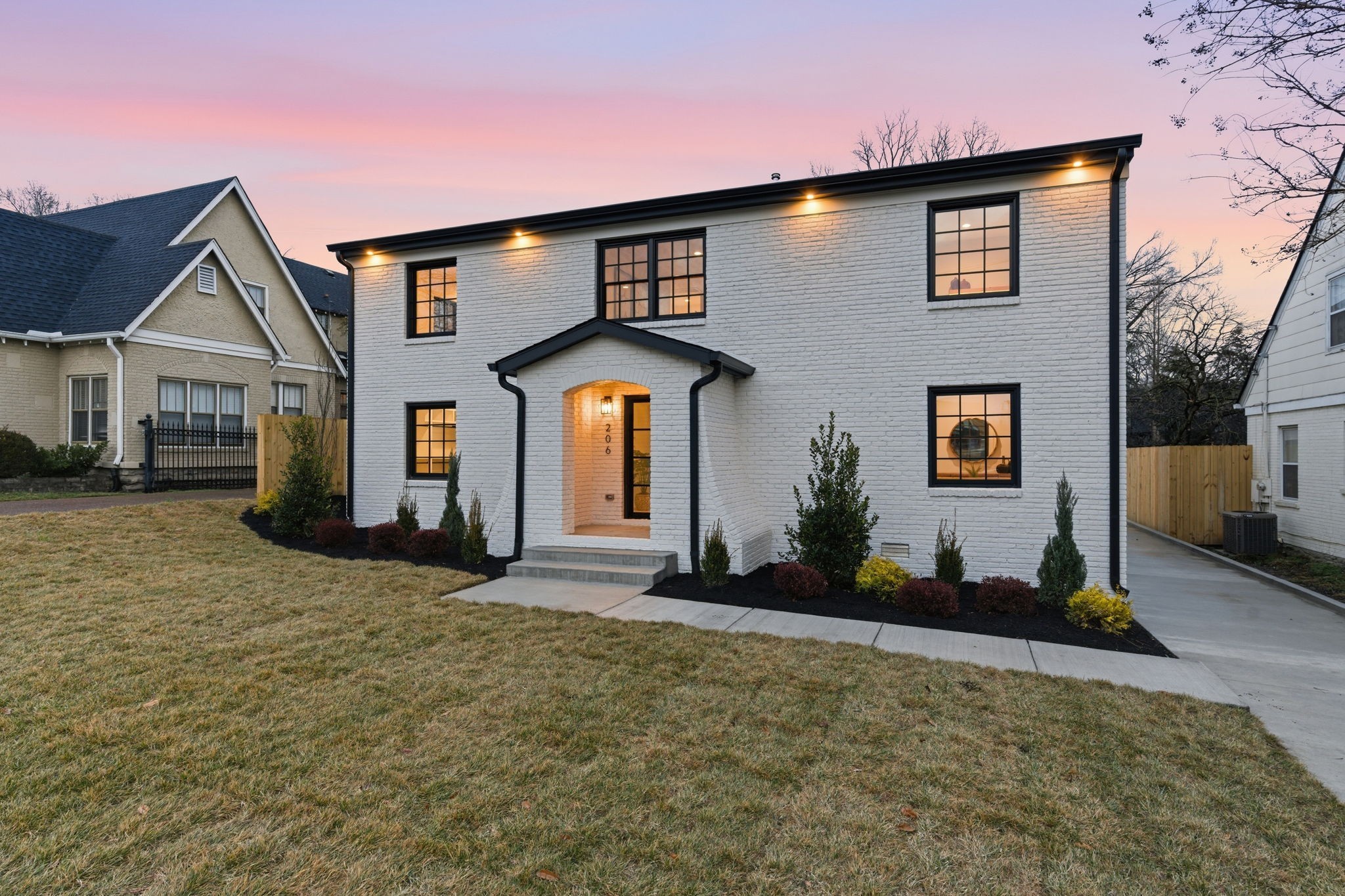 206 Cherokee Road Nashville, TN 37205 - Photo 2 of 64