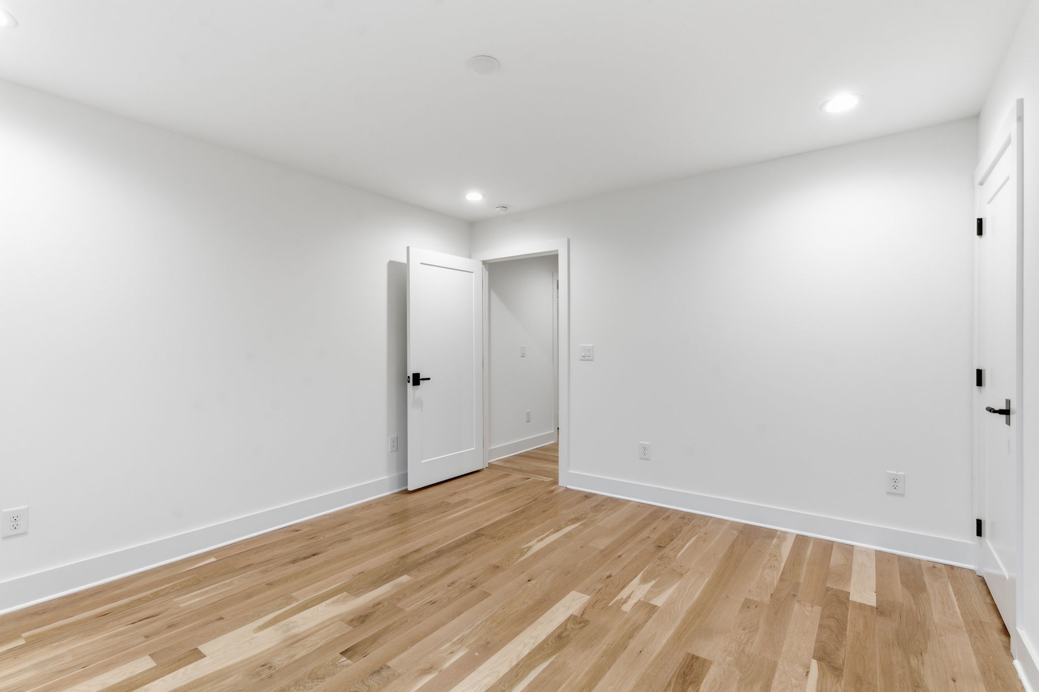 206 Cherokee Road Nashville, TN 37205 - Photo 38 of 64