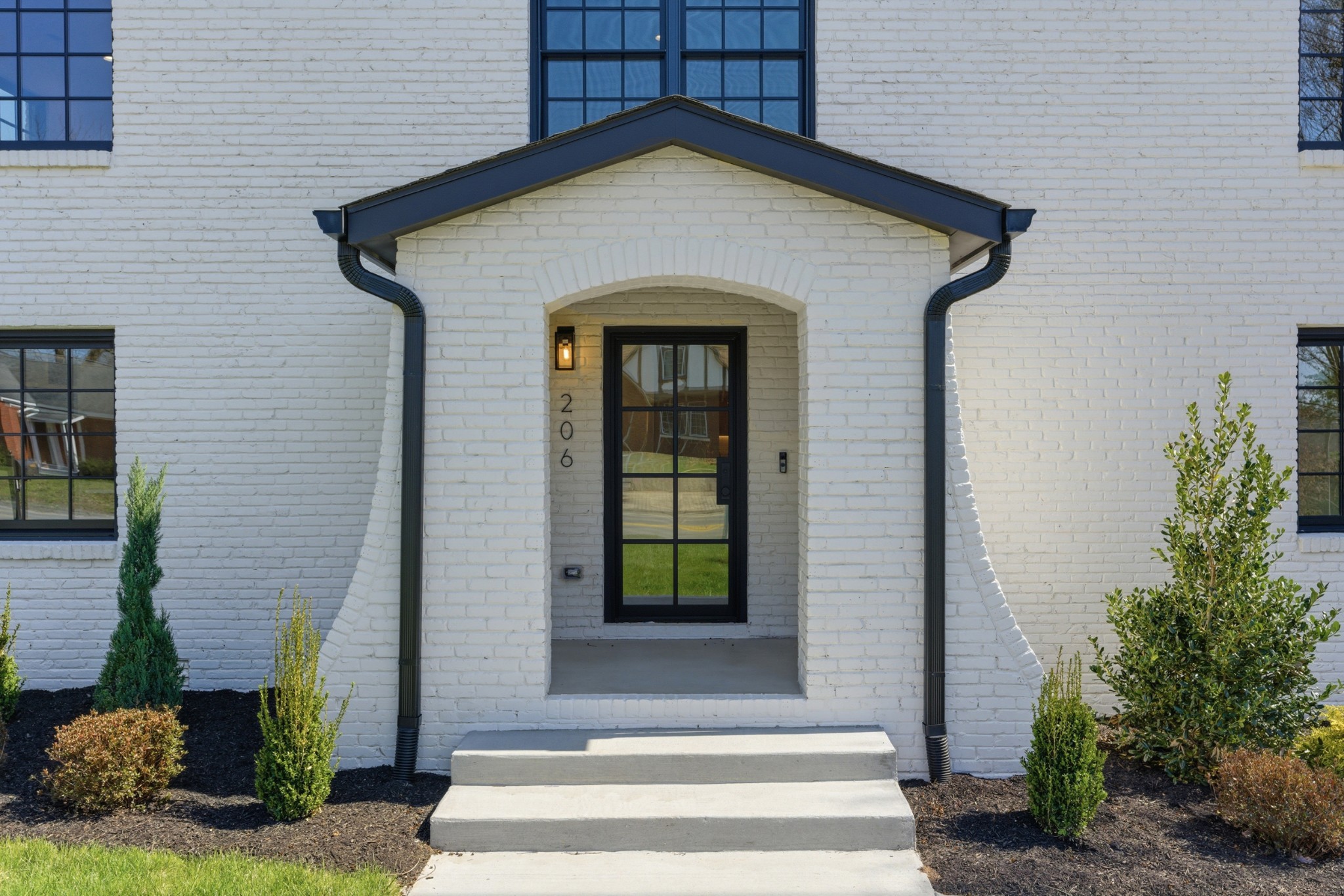 206 Cherokee Road Nashville, TN 37205 - Photo 4 of 64