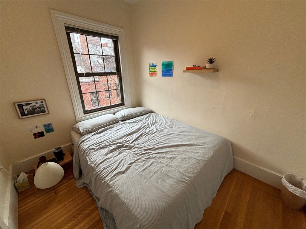 41 South Russell Street, Unit 4 Boston, MA 02114 - Photo 9 of 13