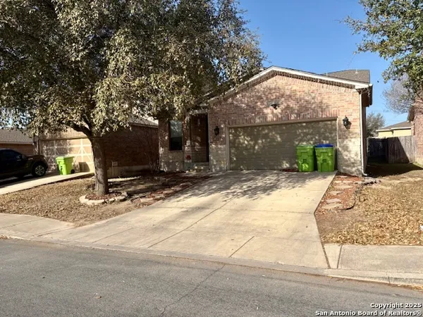$2,150 | 1127 Sundance Fall, San Antonio, TX 78245