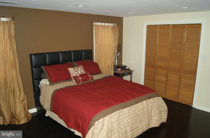 7027 Concord Road Baltimore, MD 21208 - Photo 11 of 18 Bedroom
