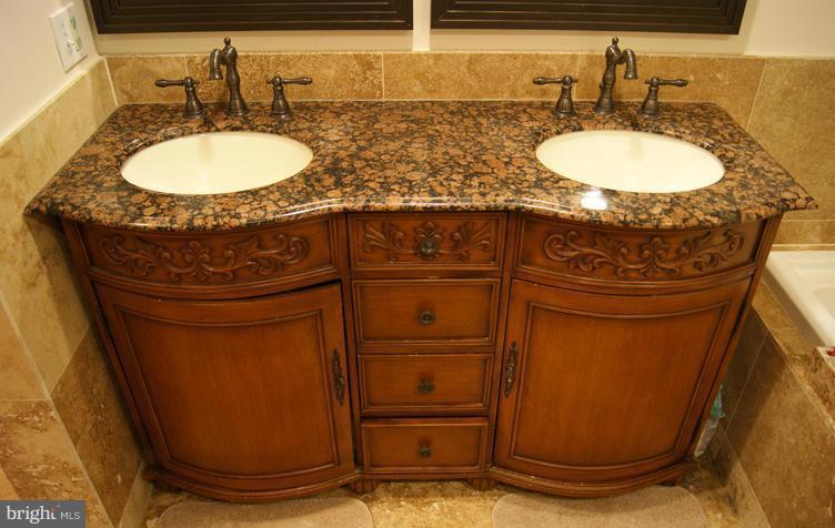7027 Concord Road Baltimore, MD 21208 - Photo 14 of 18 Bath (Master)