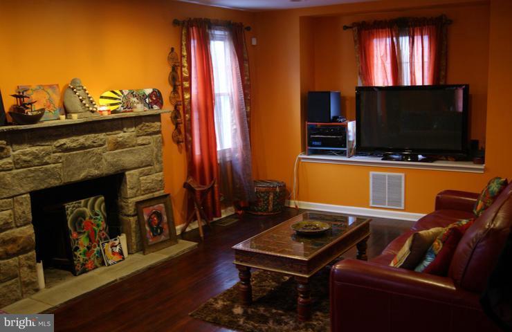 7027 Concord Road Baltimore, MD 21208 - Photo 3 of 18 Interior (General)