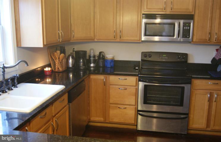7027 Concord Road Baltimore, MD 21208 - Photo 5 of 18 Kitchen