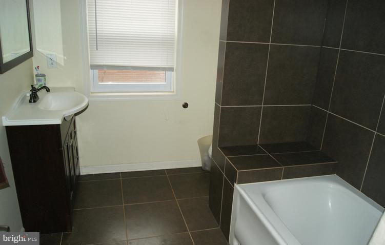 7027 Concord Road Baltimore, MD 21208 - Photo 9 of 18 Bath
