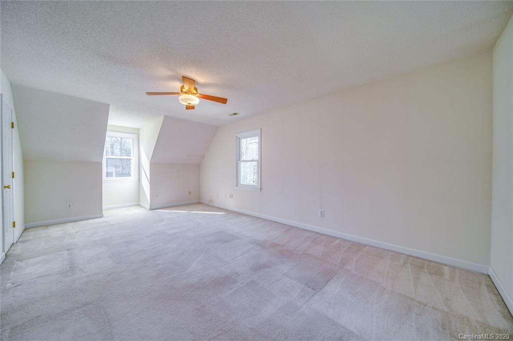 953 Foxborough Road Charlotte, NC 28213 - Photo 18 of 32