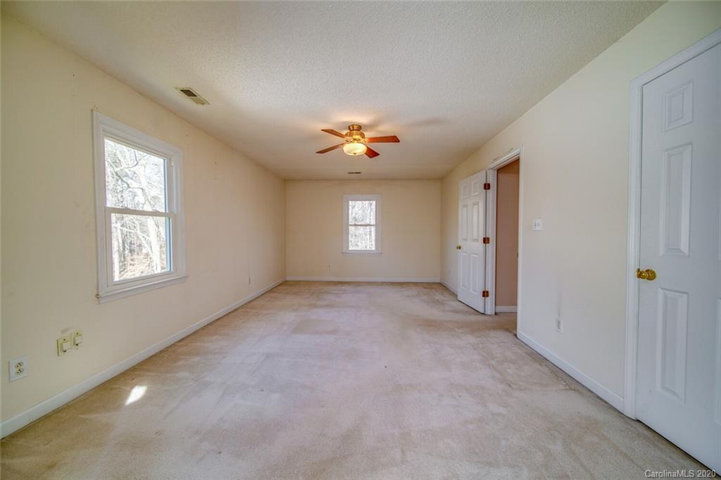 953 Foxborough Road Charlotte, NC 28213 - Photo 19 of 32