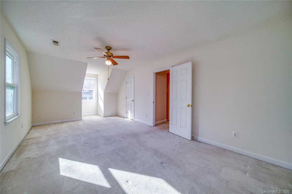 953 Foxborough Road Charlotte, NC 28213 - Photo 20 of 32