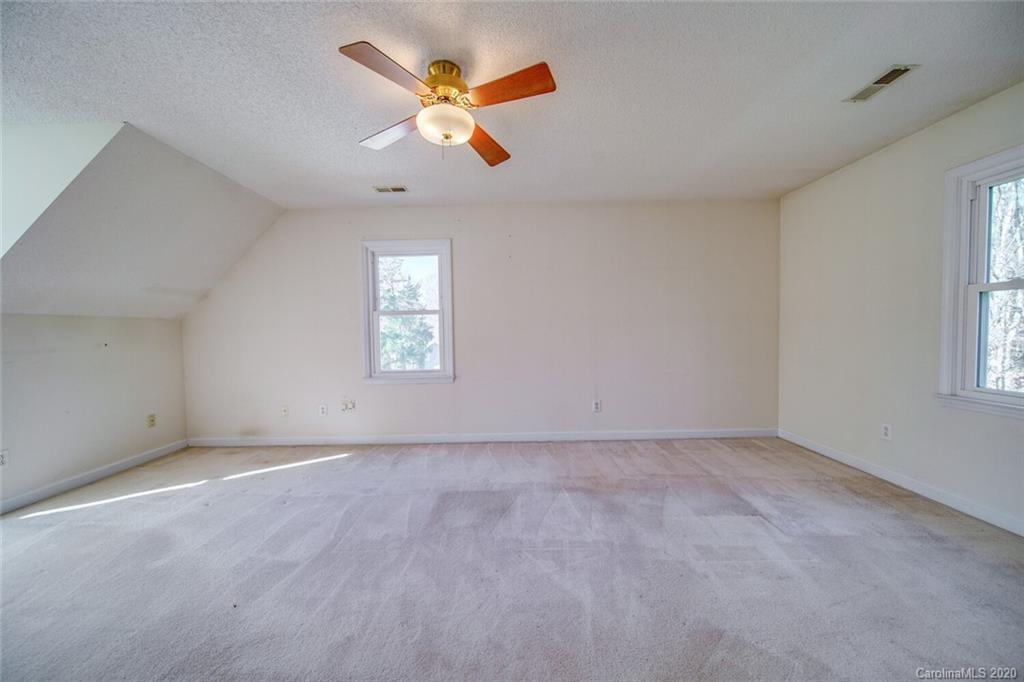 953 Foxborough Road Charlotte, NC 28213 - Photo 21 of 32