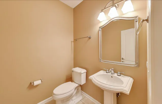 $4,800 | 11 Beaconsfield Court, Lincolnshire, IL 60069