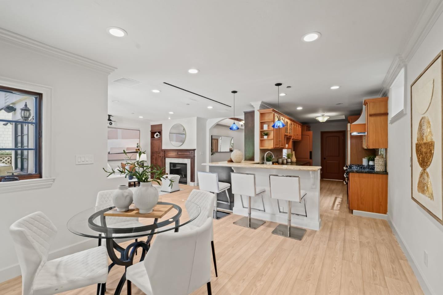 216 Bloomfield Road Burlingame, CA 94010 - Photo 11 of 44