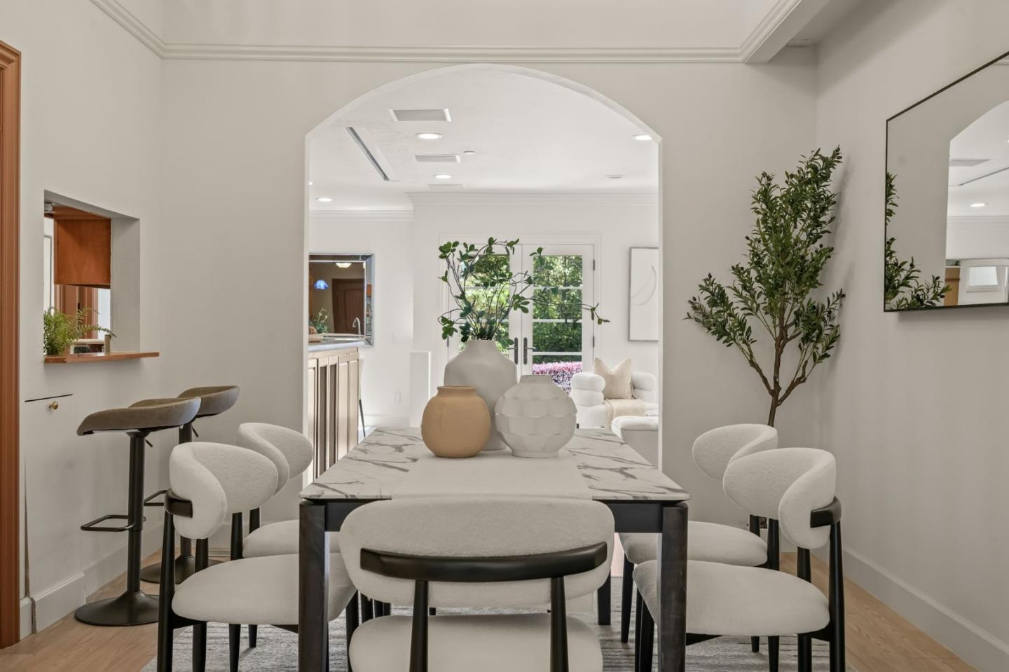 216 Bloomfield Road Burlingame, CA 94010 - Photo 7 of 44