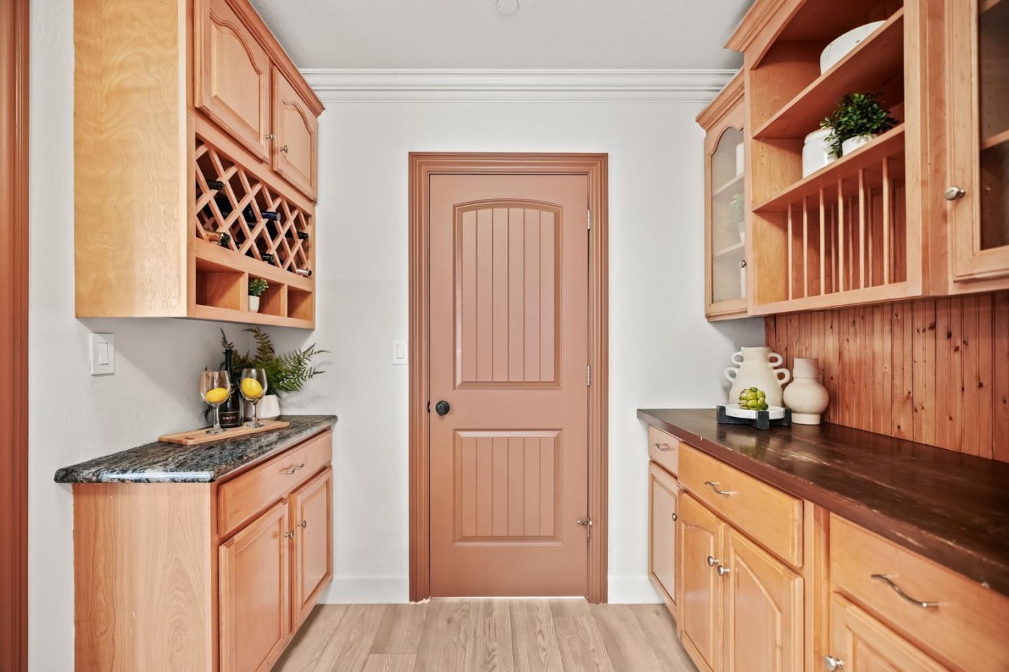 216 Bloomfield Road Burlingame, CA 94010 - Photo 9 of 44