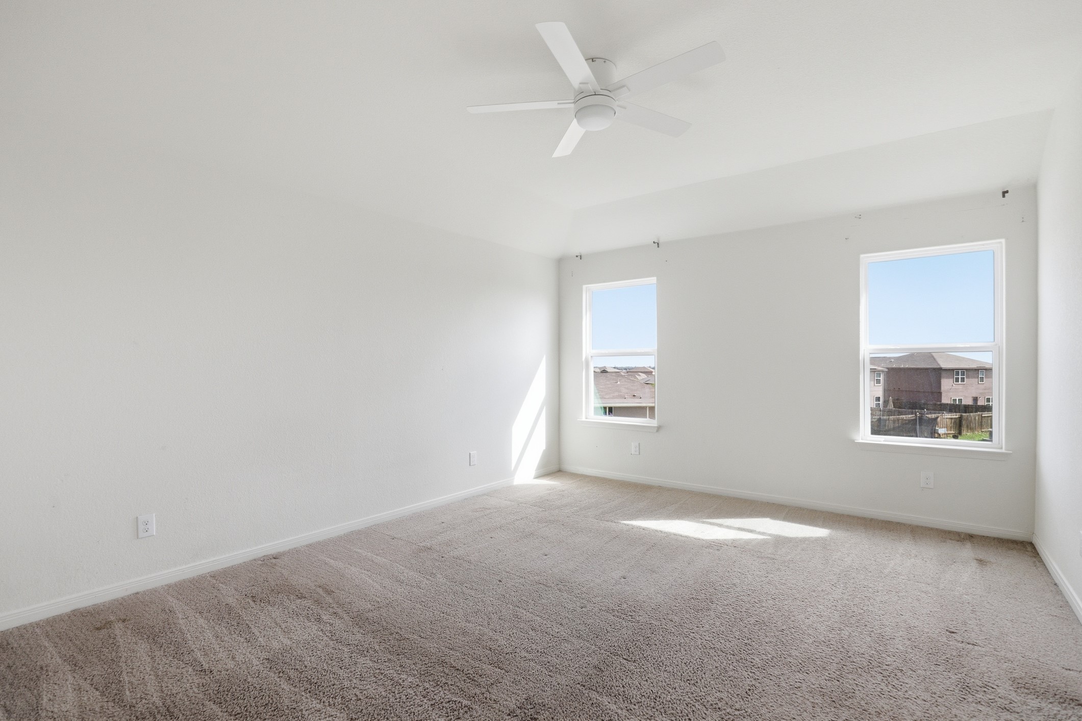300 Hyacinth Way Jarrell, TX 76537 - Photo 17 of 30 an empty room with windows and closet