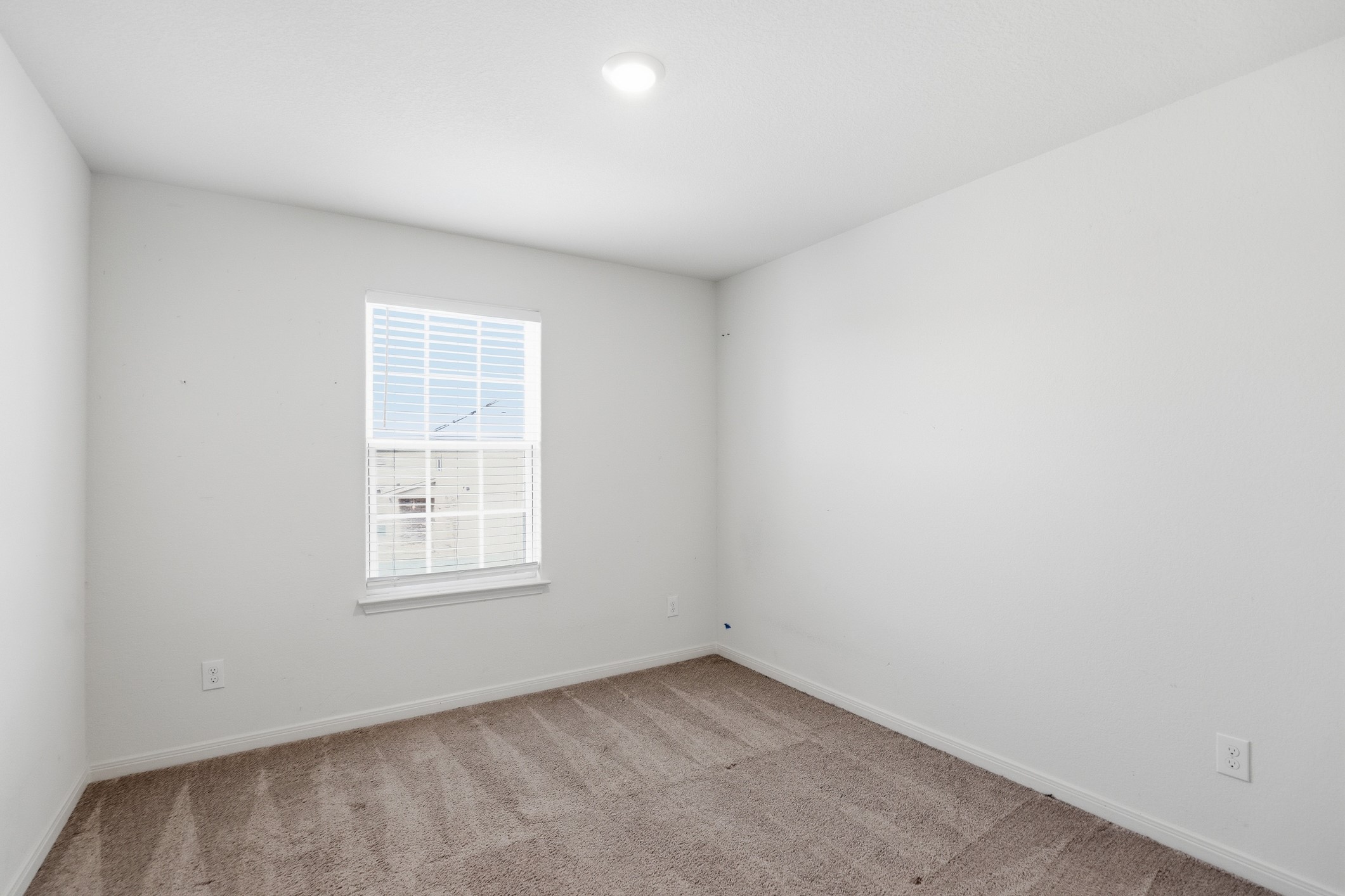 300 Hyacinth Way Jarrell, TX 76537 - Photo 24 of 30 an empty room with a window