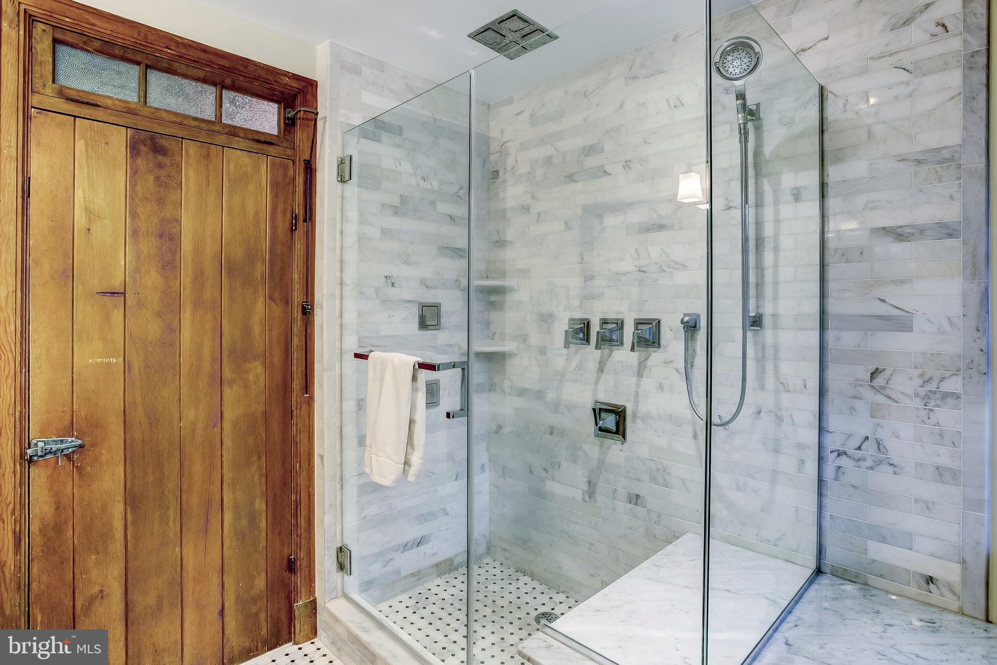 223 Chancery Road Baltimore, MD 21218 - Photo 29 of 47 Master Bath