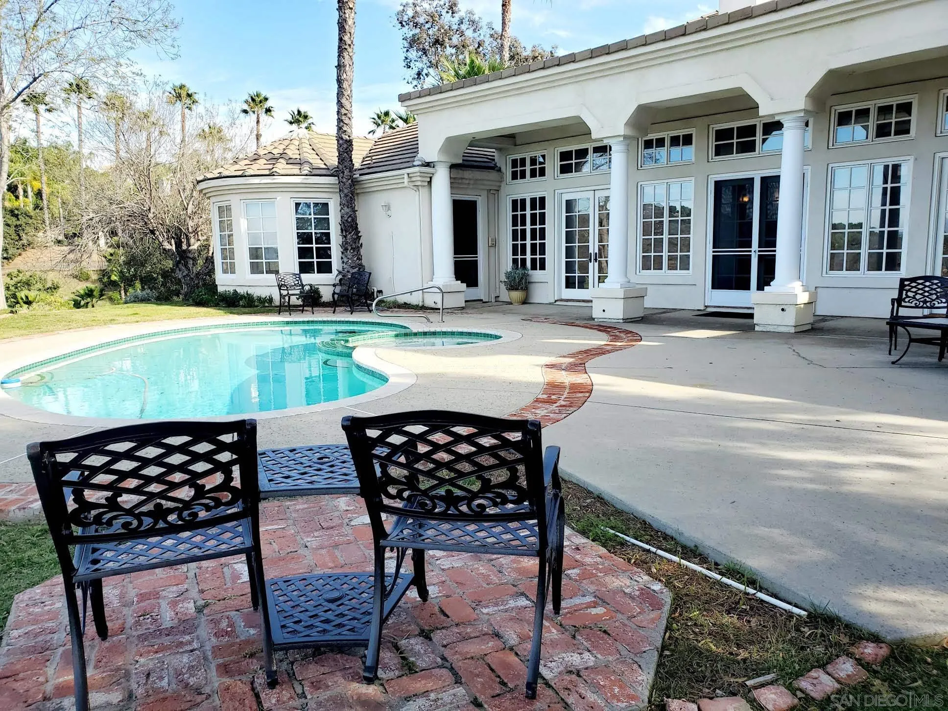 14316 Twisted Branch Road Poway, CA 92064 - Photo 5 of 36 a view of a chairs and table in the patio