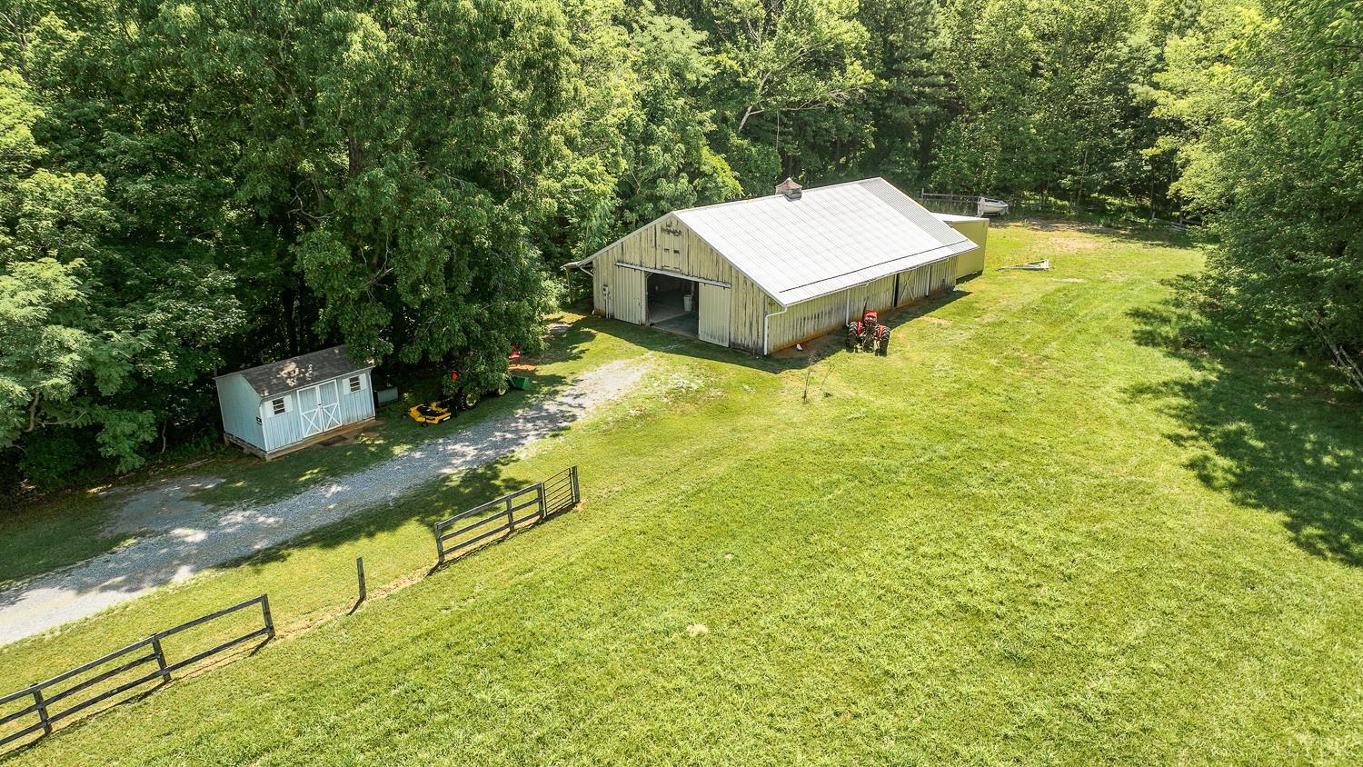 1361 Hurricane Creek Road Goode, VA 24556 - Photo 8 of 86