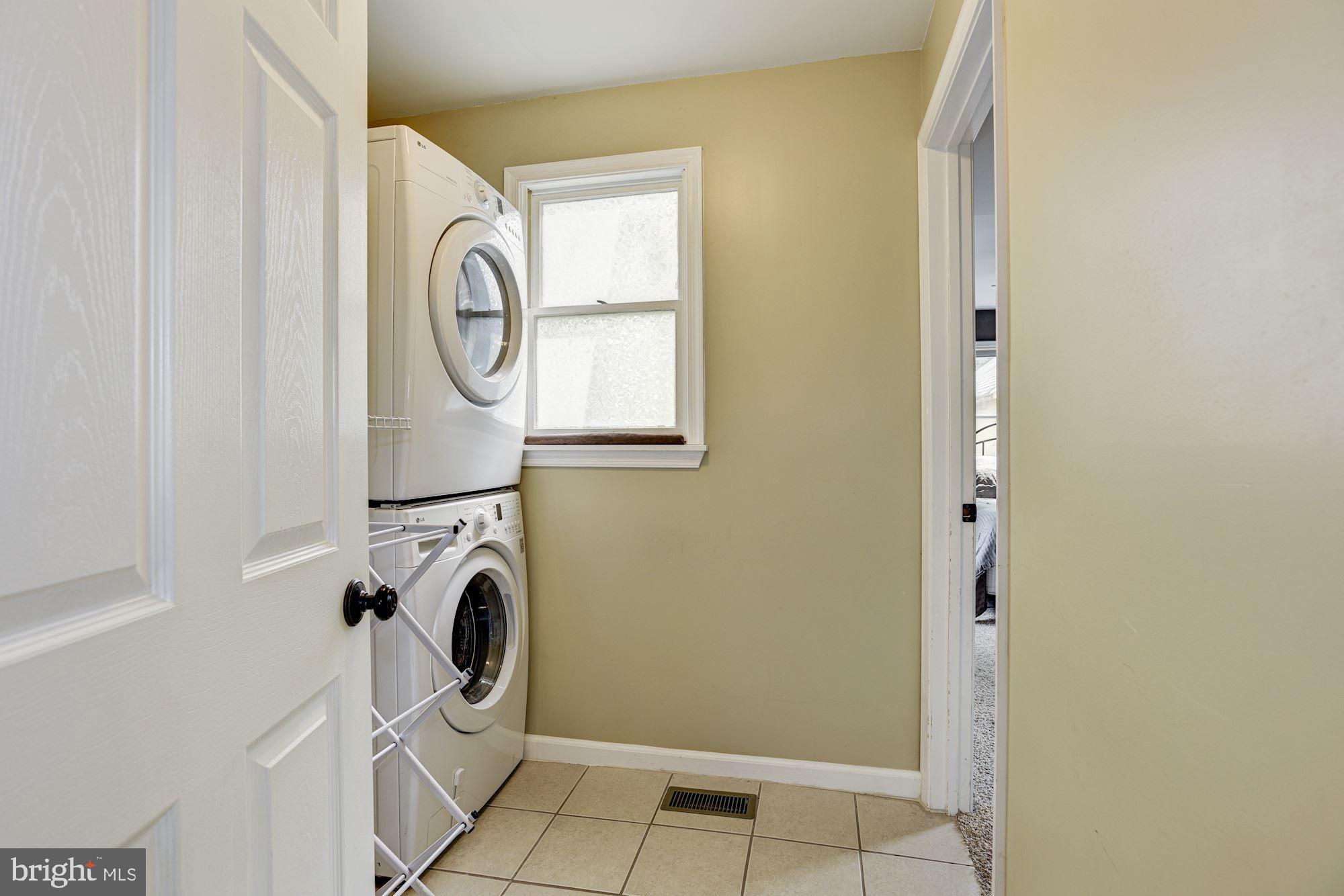 1821 Kitty Hawk Road Baltimore, MD 21221 - Photo 18 of 25 Laundry Room