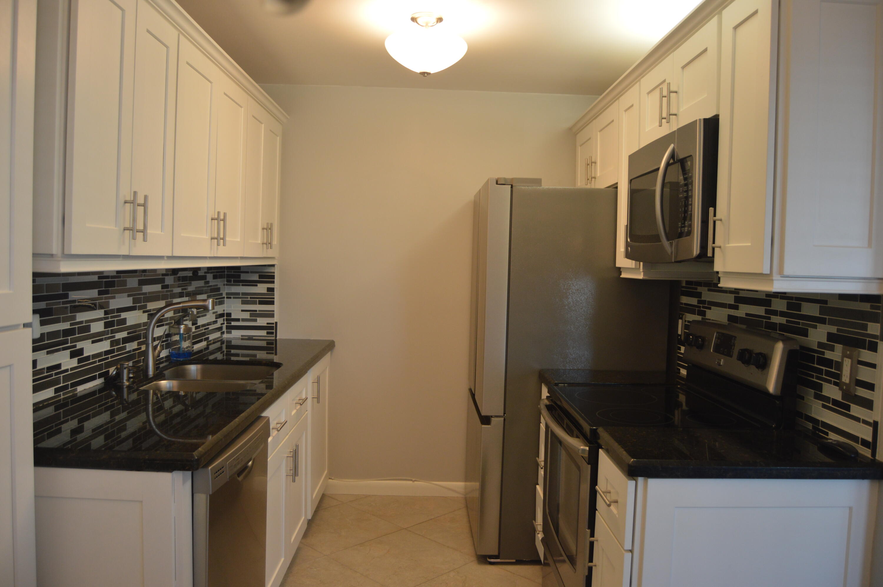 1027 Exeter, Unit 1027 Boca Raton, FL 33434 - Photo 14 of 37 DSC_0020