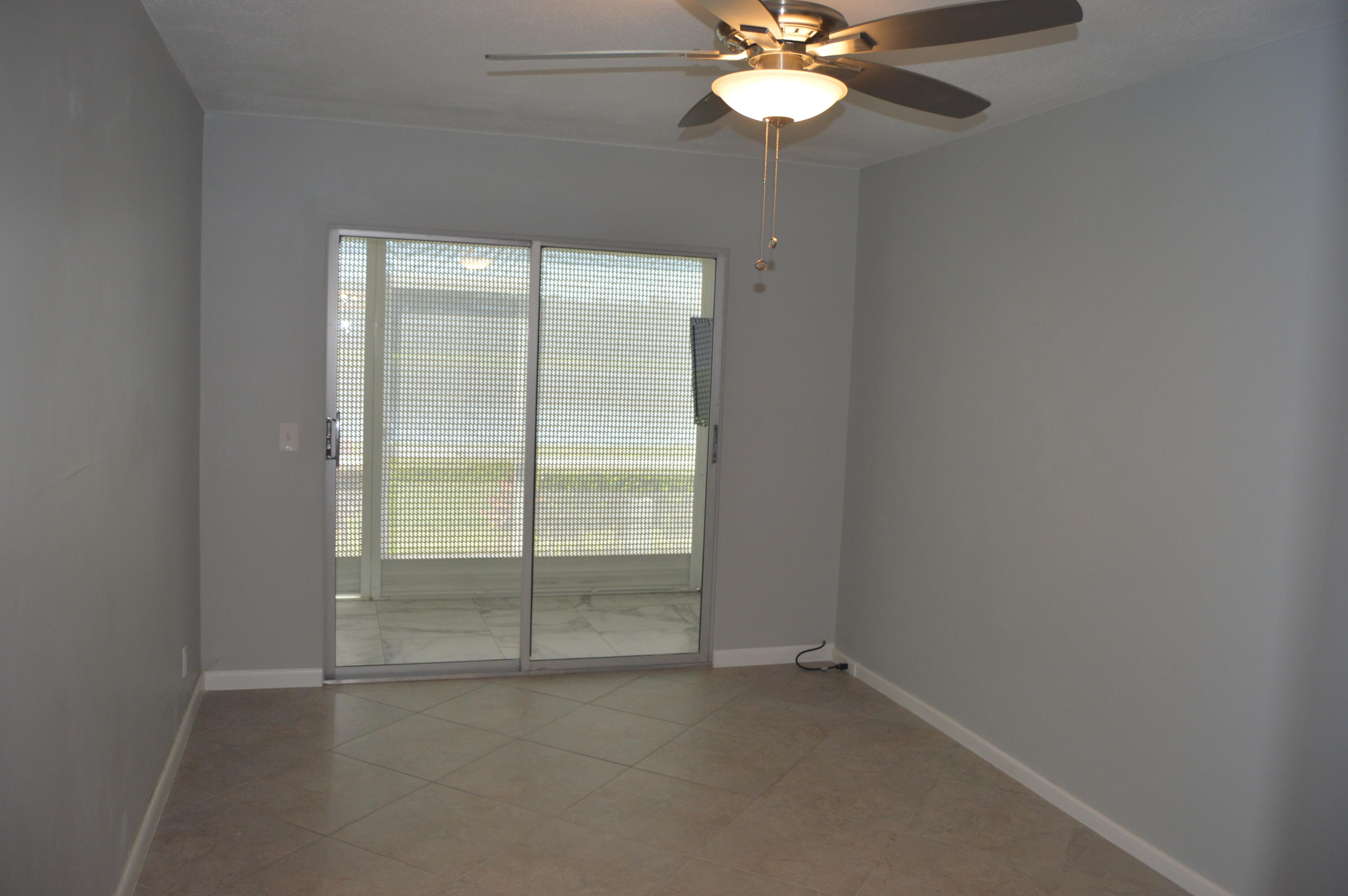 1027 Exeter, Unit 1027 Boca Raton, FL 33434 - Photo 21 of 37 DSC_0030