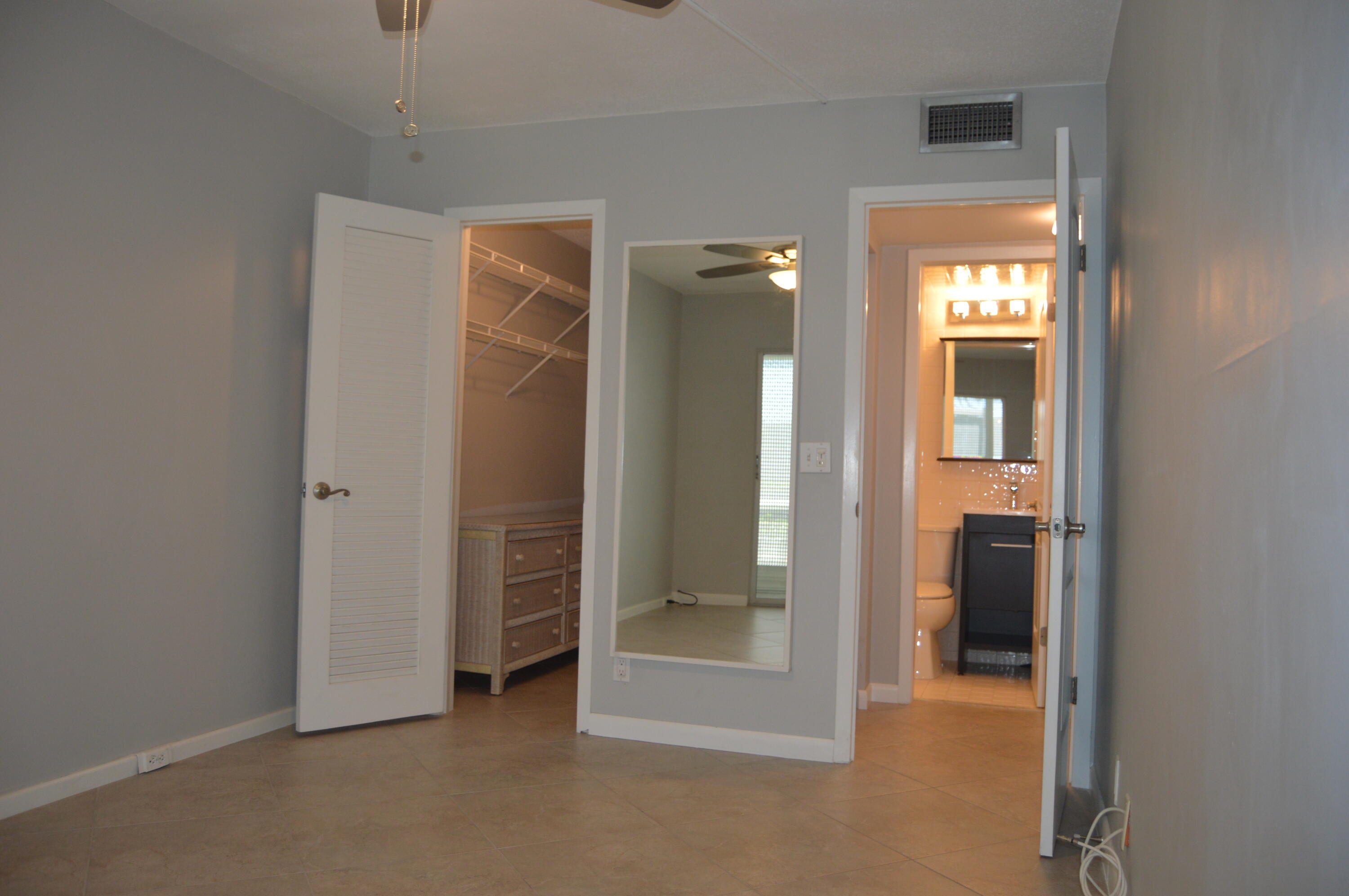 1027 Exeter, Unit 1027 Boca Raton, FL 33434 - Photo 22 of 37 DSC_0031