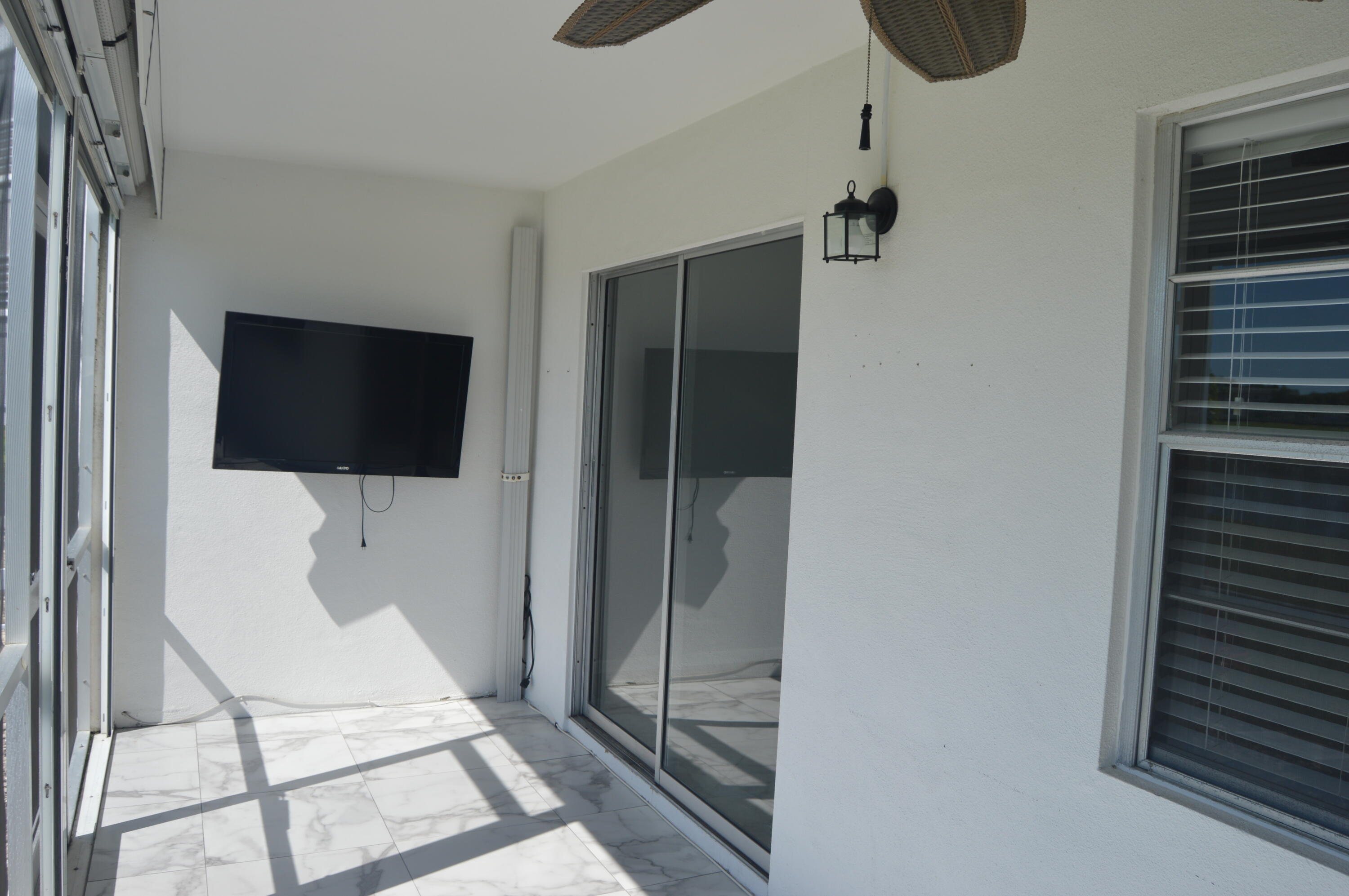 1027 Exeter, Unit 1027 Boca Raton, FL 33434 - Photo 24 of 37 DSC_0036