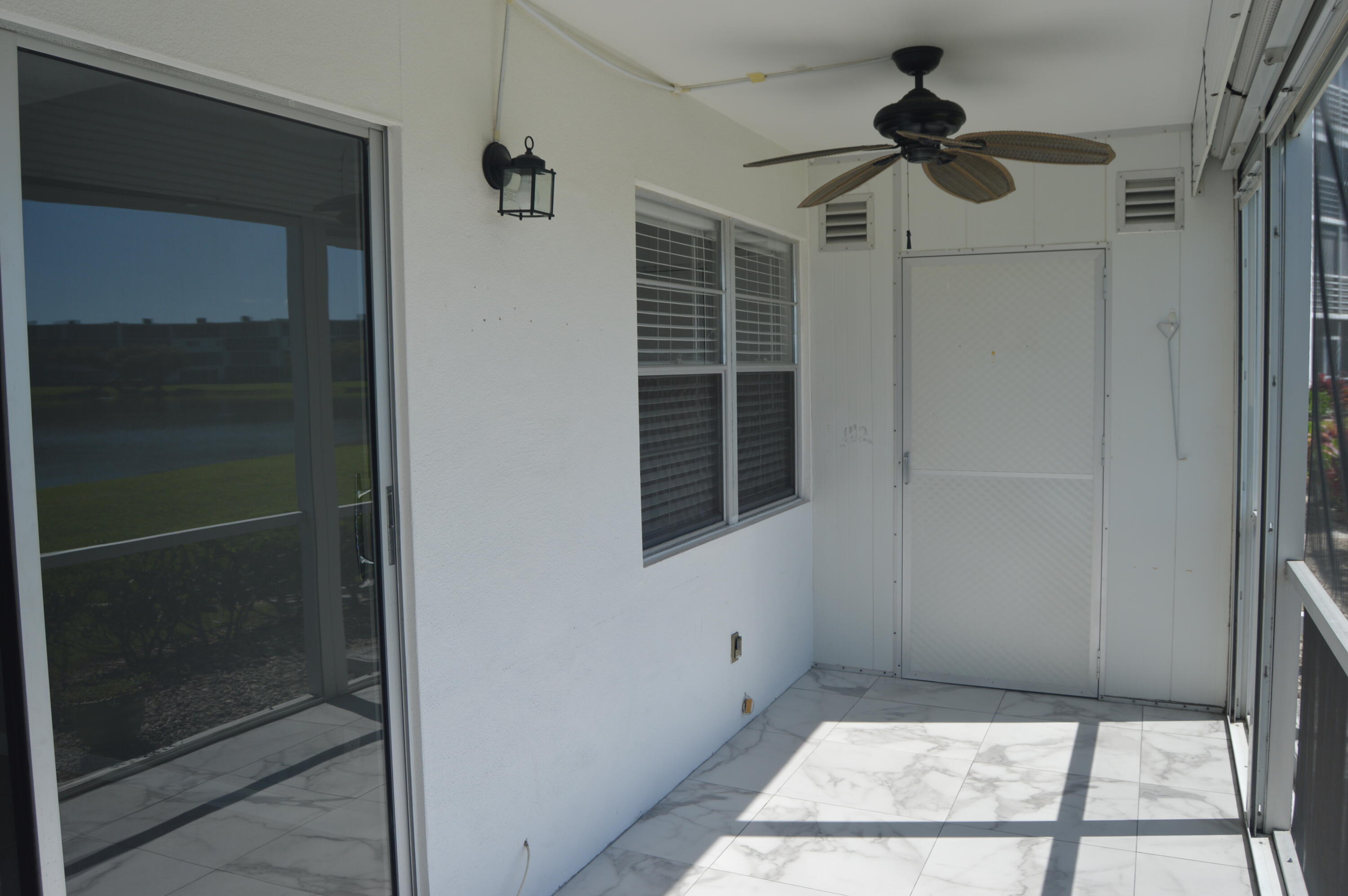 1027 Exeter, Unit 1027 Boca Raton, FL 33434 - Photo 26 of 37 DSC_0035