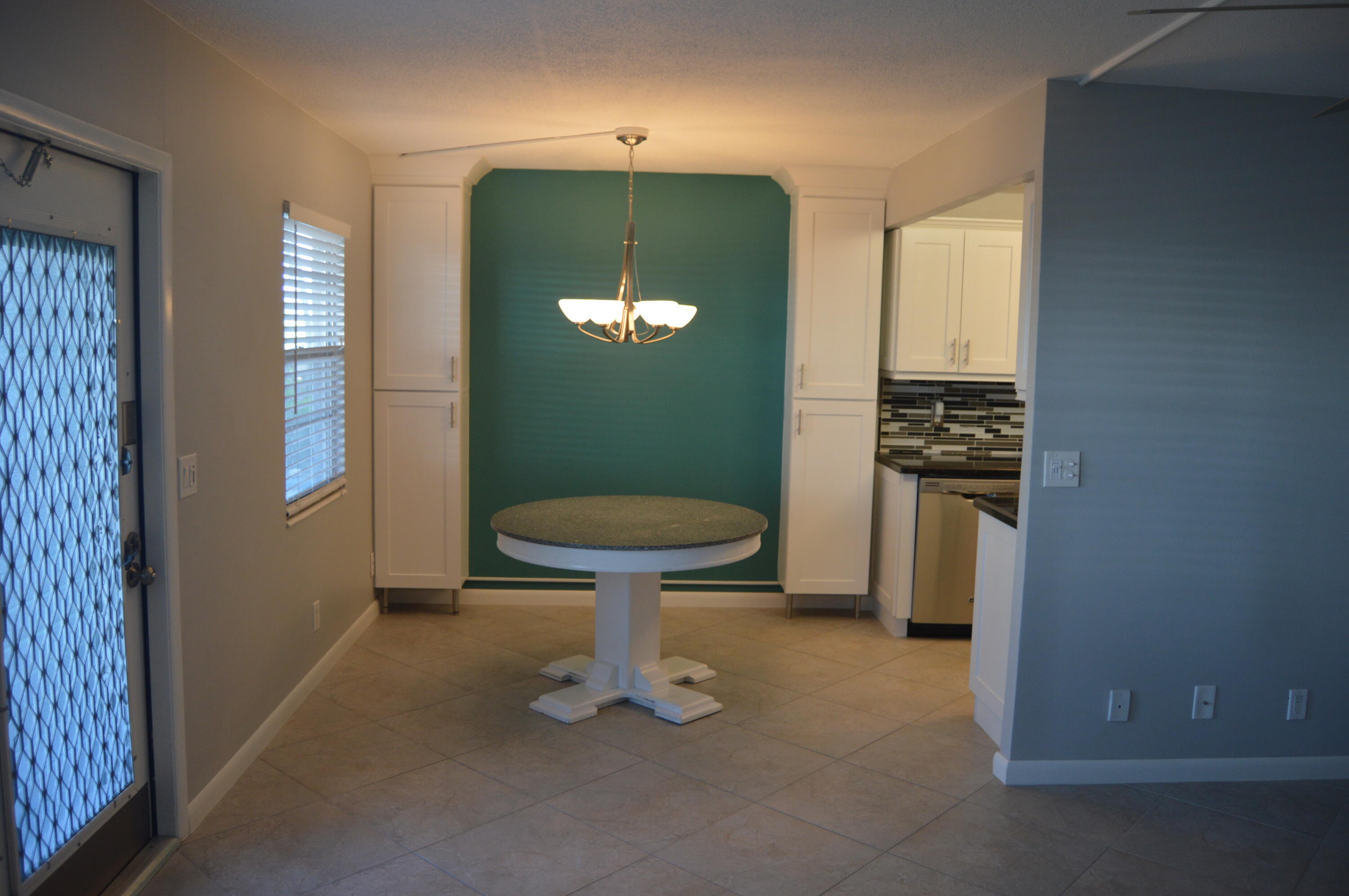 1027 Exeter, Unit 1027 Boca Raton, FL 33434 - Photo 10 of 37 DSC_0018