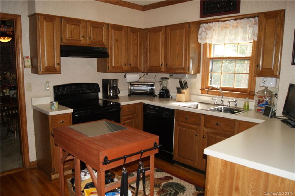 14616 Autumncrest Road Huntersville, NC 28078 - Photo 9 of 23 Gallery Image 9