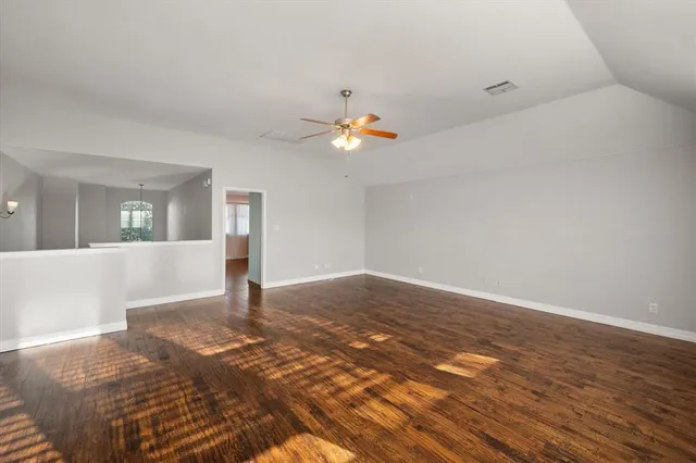 $349,900 | 12013 Rowsley Lane, Burleson, TX 76028