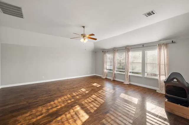 $349,900 | 12013 Rowsley Lane, Burleson, TX 76028