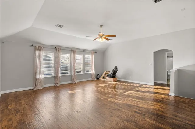 $349,900 | 12013 Rowsley Lane, Burleson, TX 76028