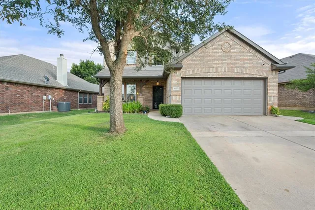 $350,000 | 12013 Rowsley Lane, Burleson, TX 76028