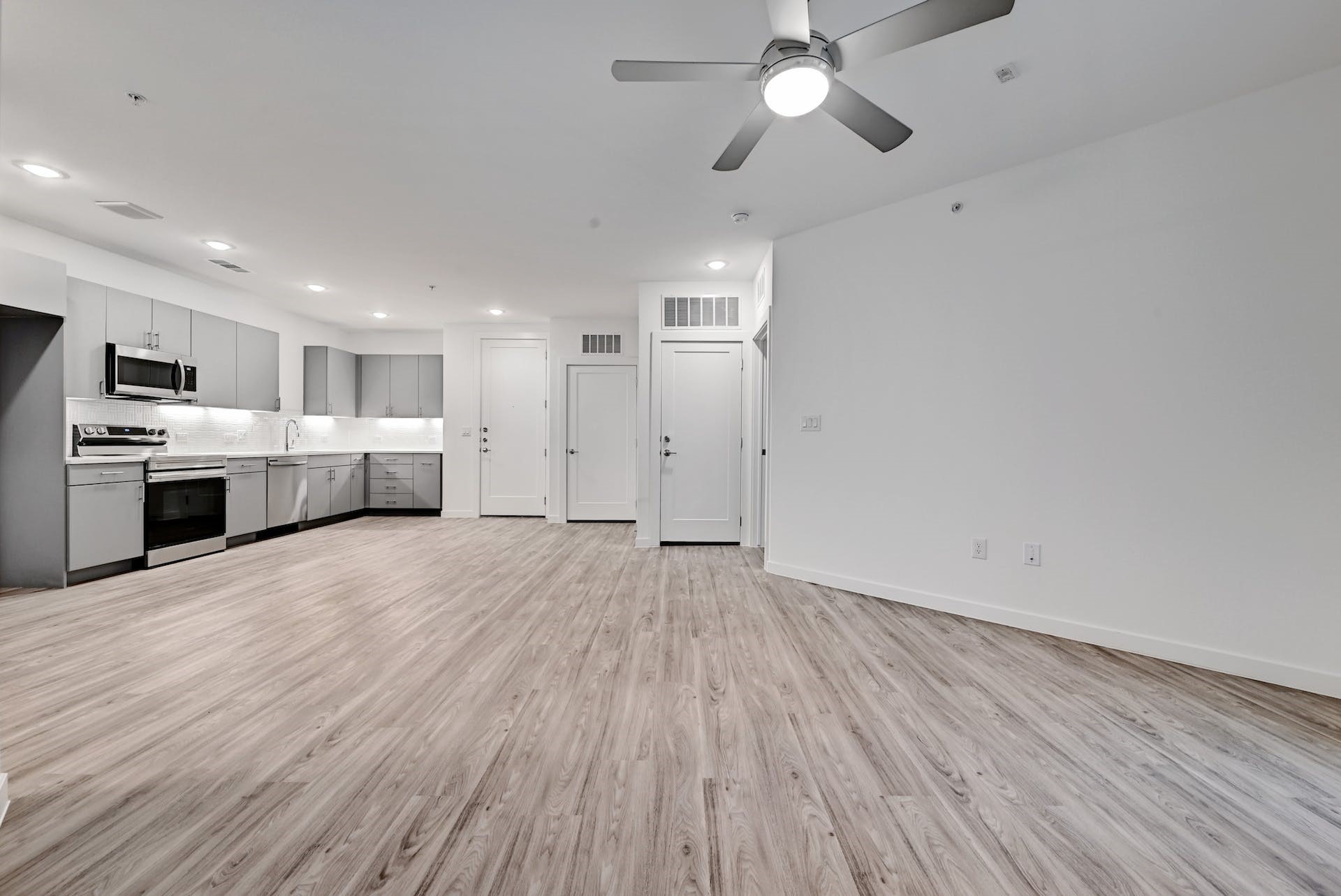 4801 Springdale Road, Unit 1204 Austin, TX 78723 - Photo 7 of 28